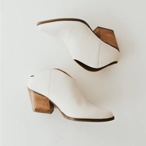 Seychelles, Fancy Affair - Off White Leather Boots, 8.5